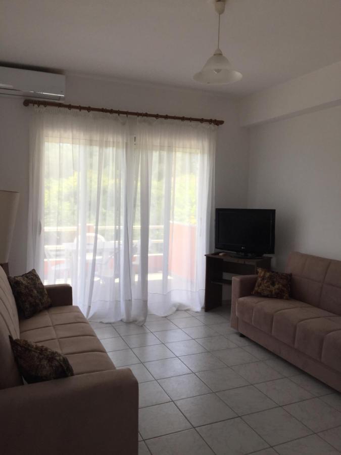 Eleana'S Apartments Гоувия Экстерьер фото