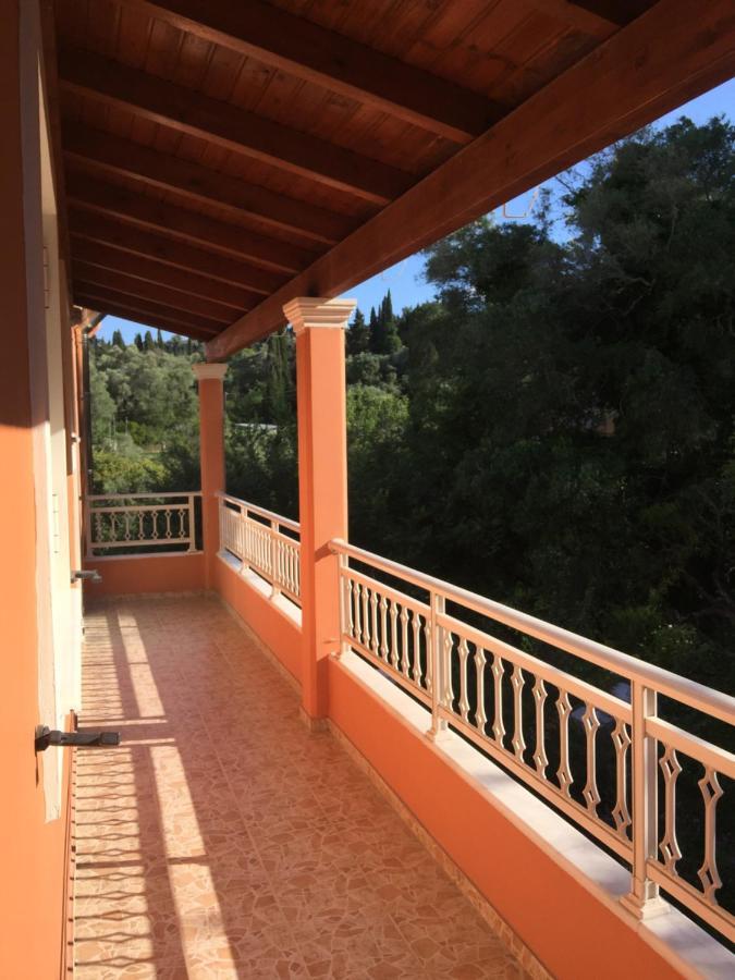 Eleana'S Apartments Гоувия Экстерьер фото